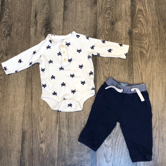 GAP Other - GAP Baby Raccoon Two-Piece Outfit